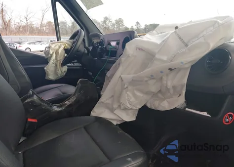 2023 Mercedes-Benz Sprinter 2500 Standard Roof 4-Cyl Diesel z USA, uszkodzony, nr VIN W1Y4KBHY7PT135868